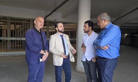 وفد الاتحاد الدولي للصحفيين برفقة اتحاد ورابطة الصحفيين السوريين يزورون سجن صيدنايا: لا إفلات من العقاب